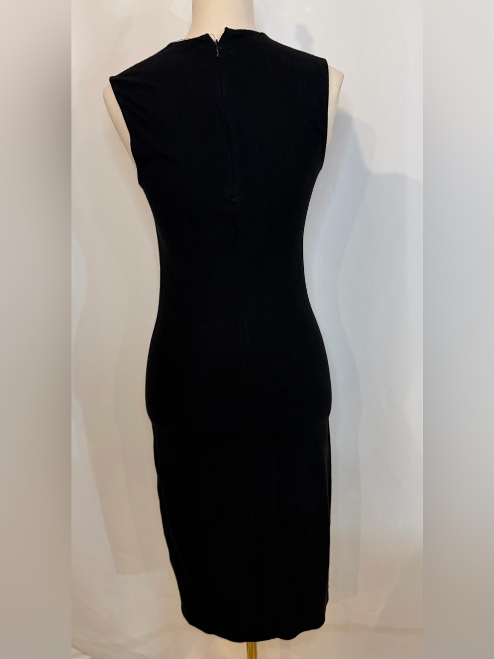 Vince The Sculpt Sleeveless Midi Dress - Picture 3 of 6